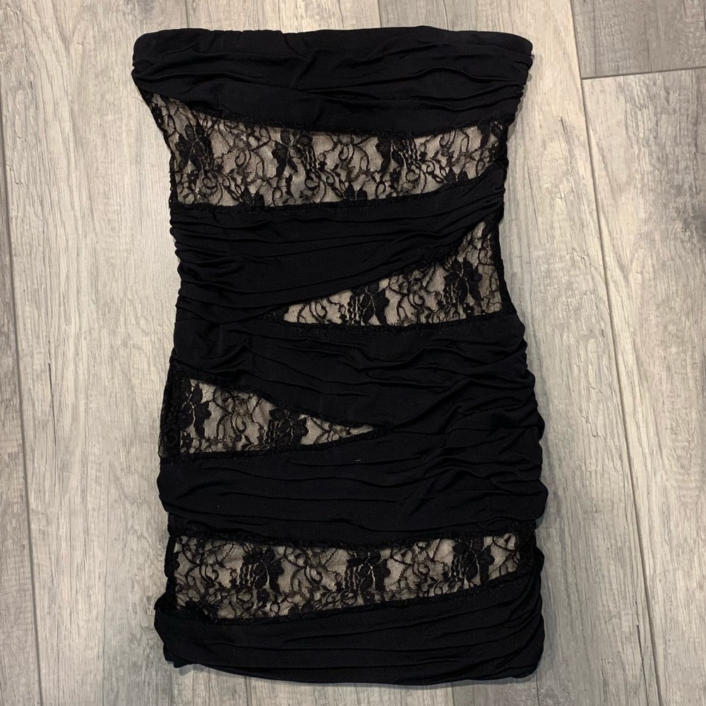 Forever 21 strapless lace mini dress